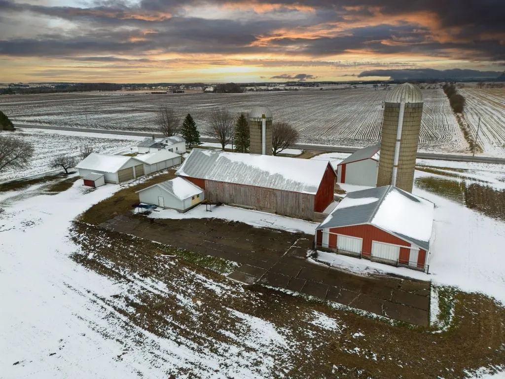 7976 County Rd X, Algoma Wi 54213, 3 Bedrooms Bedrooms, ,1 BathroomBathrooms,Farm,For Sale,County Rd X,141499