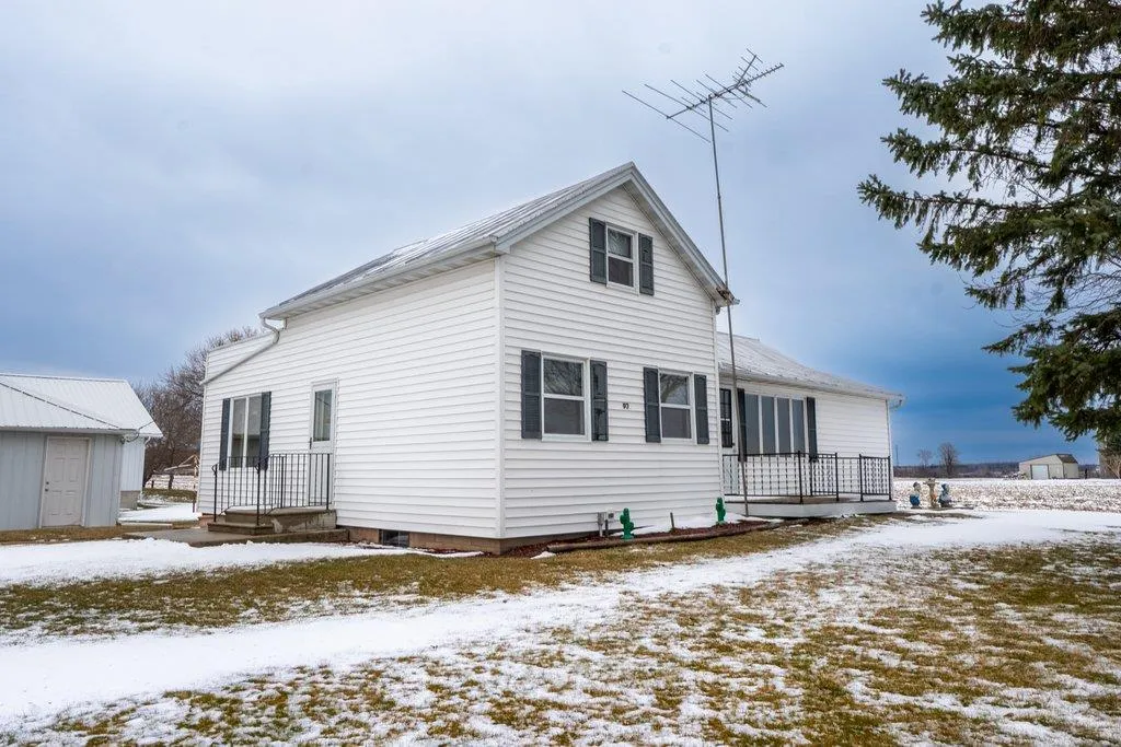 7976 County Rd X, Algoma Wi 54213, 3 Bedrooms Bedrooms, ,1 BathroomBathrooms,Farm,For Sale,County Rd X,141499
