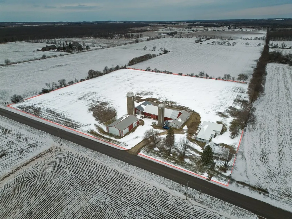 7976 County Rd X, Algoma Wi 54213, 3 Bedrooms Bedrooms, ,1 BathroomBathrooms,Farm,For Sale,County Rd X,141499