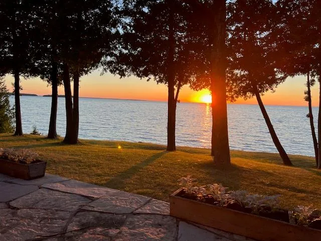 10423 North Shore Rd, Ephraim Wi 54211, 3 Bedrooms Bedrooms, ,2 BathroomsBathrooms,Waterfront-Residential,For Sale,North Shore Rd,141604