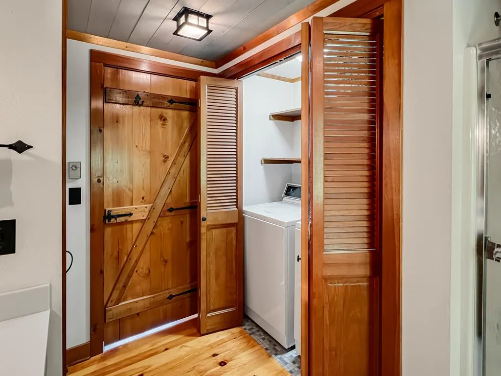 10423 North Shore Rd, Ephraim Wi 54211, 3 Bedrooms Bedrooms, ,2 BathroomsBathrooms,Waterfront-Residential,For Sale,North Shore Rd,141604