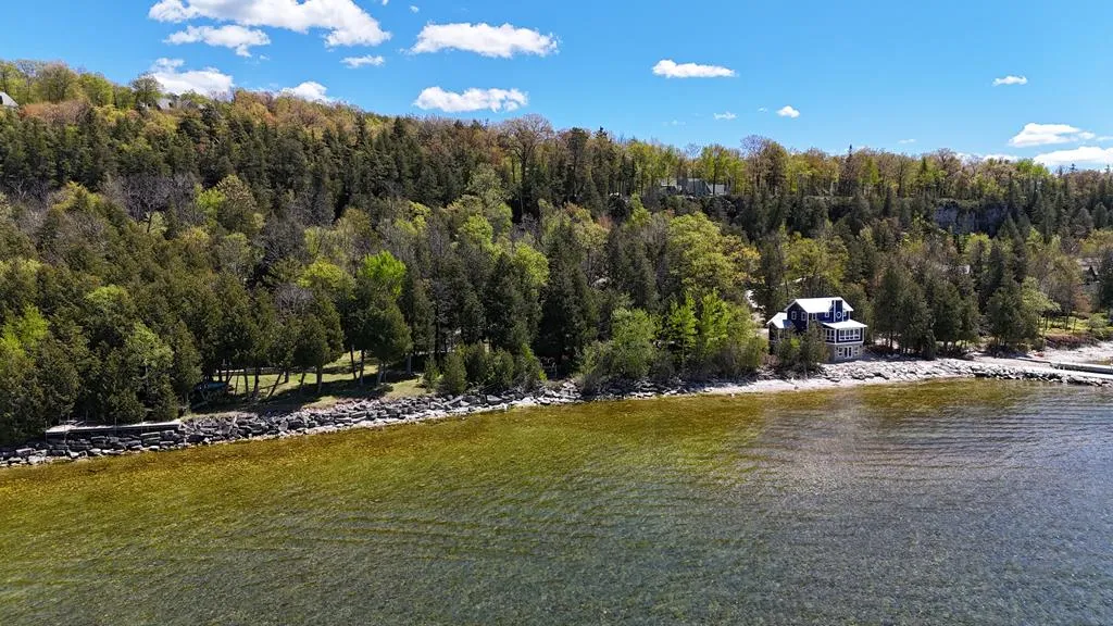 10423 North Shore Rd, Ephraim Wi 54211, 3 Bedrooms Bedrooms, ,2 BathroomsBathrooms,Waterfront-Residential,For Sale,North Shore Rd,141604