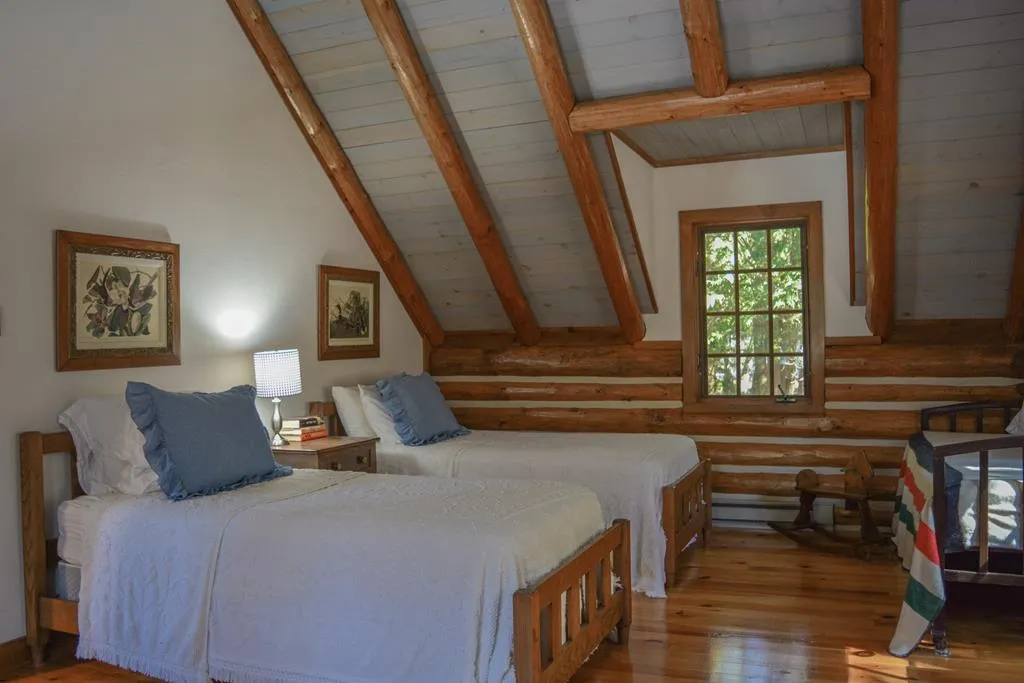 10423 North Shore Rd, Ephraim Wi 54211, 3 Bedrooms Bedrooms, ,2 BathroomsBathrooms,Waterfront-Residential,For Sale,North Shore Rd,141604