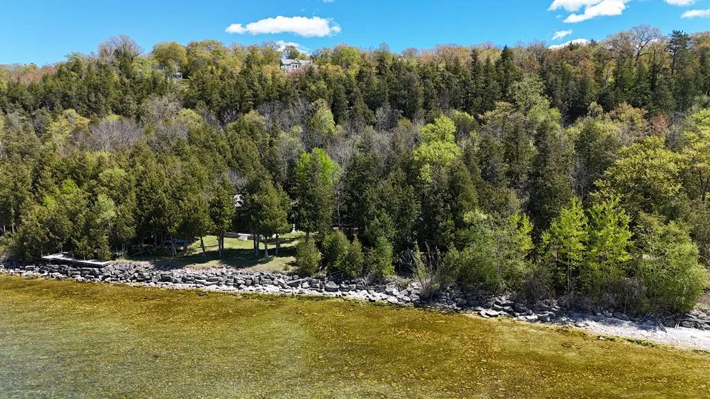 10423 North Shore Rd, Ephraim Wi 54211, 3 Bedrooms Bedrooms, ,2 BathroomsBathrooms,Waterfront-Residential,For Sale,North Shore Rd,141604