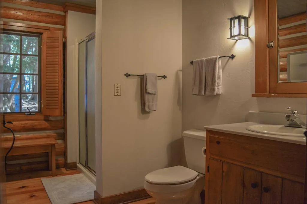 10423 North Shore Rd, Ephraim Wi 54211, 3 Bedrooms Bedrooms, ,2 BathroomsBathrooms,Waterfront-Residential,For Sale,North Shore Rd,141604