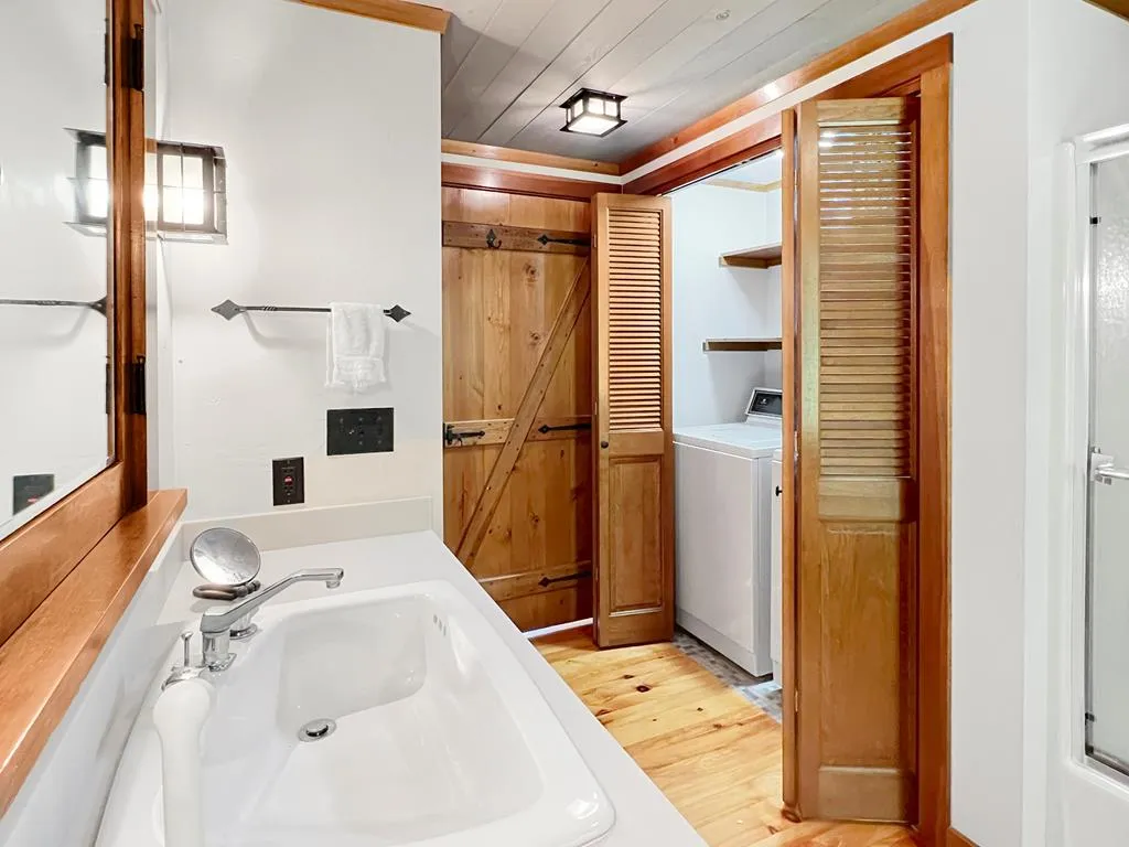 10423 North Shore Rd, Ephraim Wi 54211, 3 Bedrooms Bedrooms, ,2 BathroomsBathrooms,Waterfront-Residential,For Sale,North Shore Rd,141604