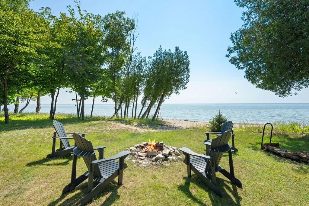 2016 S Lake Michigan Dr, Sturgeon Bay, Wisconsin 54235, 2 Bedrooms Bedrooms, ,1 BathroomBathrooms,Waterfront-Residential,For Sale,S Lake Michigan Dr,144346