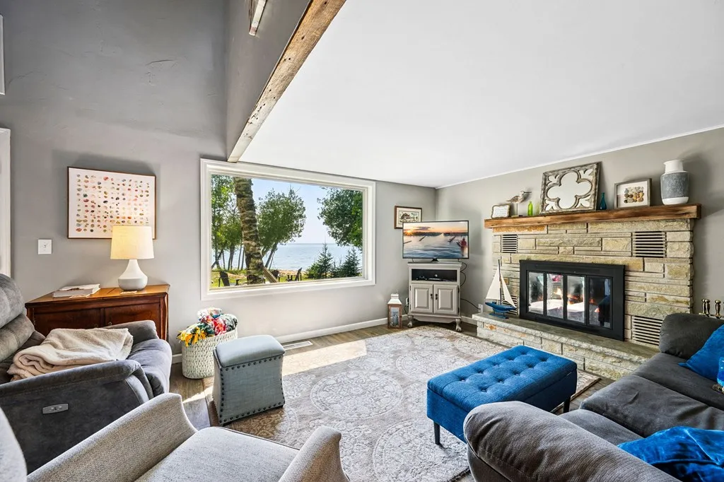 2016 S Lake Michigan Dr, Sturgeon Bay, Wisconsin 54235, 2 Bedrooms Bedrooms, ,1 BathroomBathrooms,Waterfront-Residential,For Sale,S Lake Michigan Dr,144346