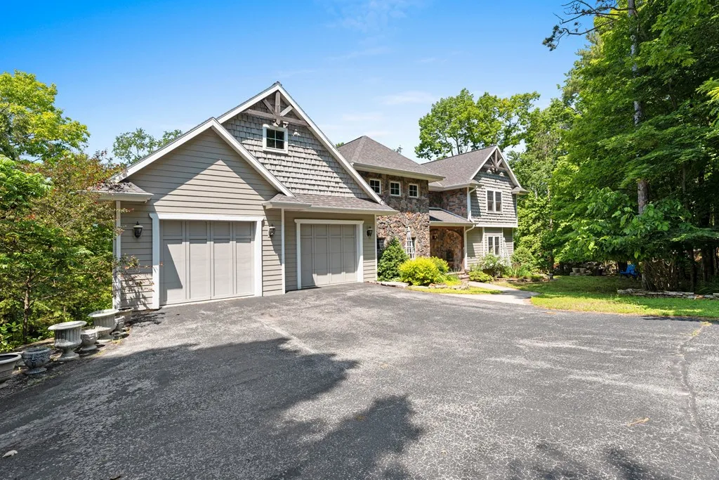 5897 Bluff Ledge Rd, Sturgeon Bay, Wisconsin 54235, 3 Bedrooms Bedrooms, ,4 BathroomsBathrooms,Inland-Residential,For Sale,Bluff Ledge Rd,144133