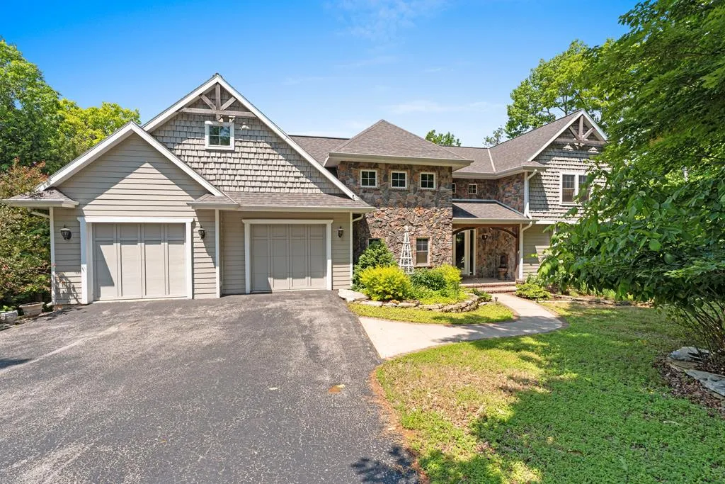 5897 Bluff Ledge Rd, Sturgeon Bay, Wisconsin 54235, 3 Bedrooms Bedrooms, ,4 BathroomsBathrooms,Inland-Residential,For Sale,Bluff Ledge Rd,144133