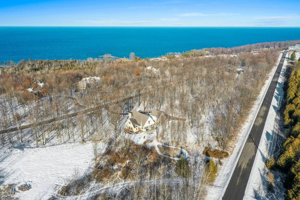 7036 Birchstone Ln, Town Of Egg Harbor Wi 54209, 3 Bedrooms Bedrooms, ,4 BathroomsBathrooms,Condominium,For Sale,Birchstone Ln,141342