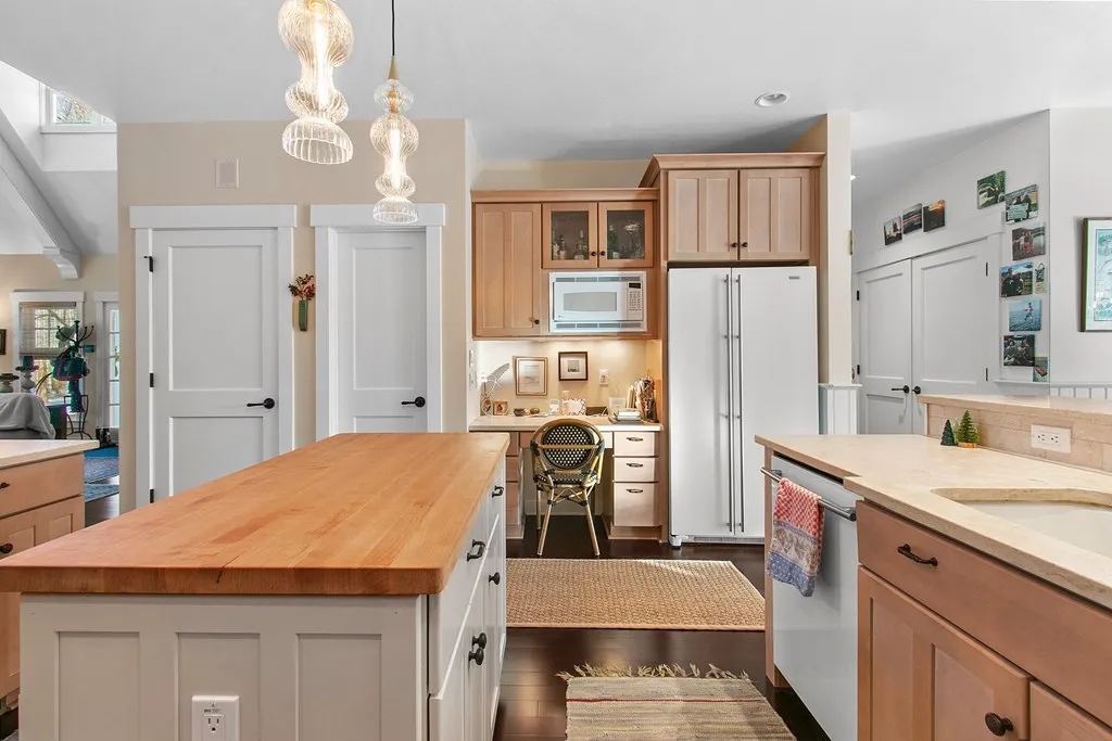 7036 Birchstone Ln, Town Of Egg Harbor Wi 54209, 3 Bedrooms Bedrooms, ,4 BathroomsBathrooms,Condominium,For Sale,Birchstone Ln,141342