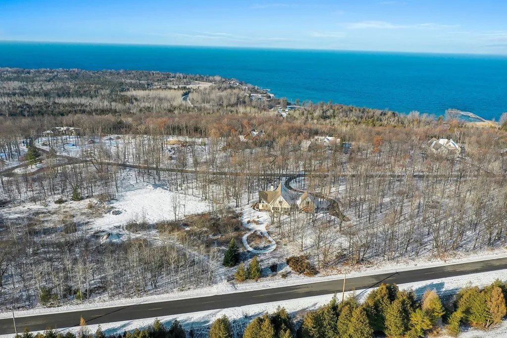 7036 Birchstone Ln, Town Of Egg Harbor Wi 54209, 3 Bedrooms Bedrooms, ,4 BathroomsBathrooms,Condominium,For Sale,Birchstone Ln,141342