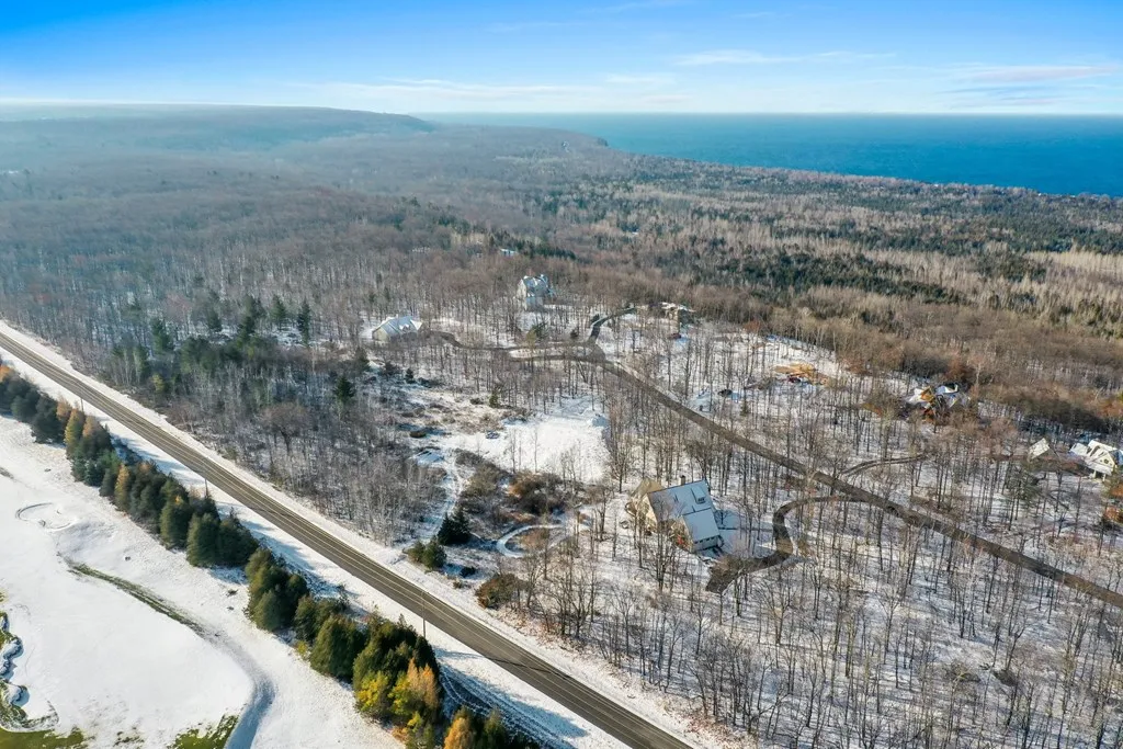7036 Birchstone Ln, Town Of Egg Harbor Wi 54209, 3 Bedrooms Bedrooms, ,4 BathroomsBathrooms,Condominium,For Sale,Birchstone Ln,141342