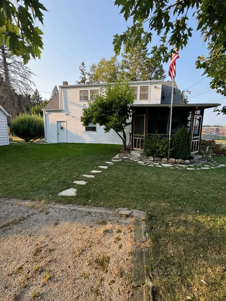 222 12th Ave, Sturgeon Bay Wi 54235, 4 Bedrooms Bedrooms, ,1 BathroomBathrooms,Inland-Residential,For Sale,12th Ave,143354