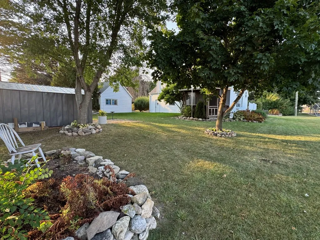 222 12th Ave, Sturgeon Bay Wi 54235, 4 Bedrooms Bedrooms, ,1 BathroomBathrooms,Inland-Residential,For Sale,12th Ave,143354