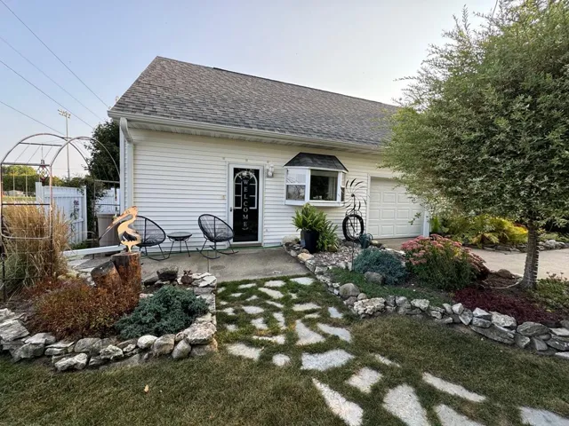 222 12th Ave, Sturgeon Bay Wi 54235, 4 Bedrooms Bedrooms, ,1 BathroomBathrooms,Inland-Residential,For Sale,12th Ave,143354