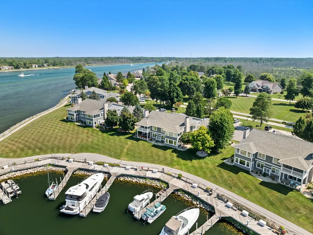 1500 Tacoma Beach Rd # 2, Sturgeon Bay, Wisconsin 54235, 2 Bedrooms Bedrooms, ,2 BathroomsBathrooms,Condominium,For Sale,Tacoma Beach Rd,144422