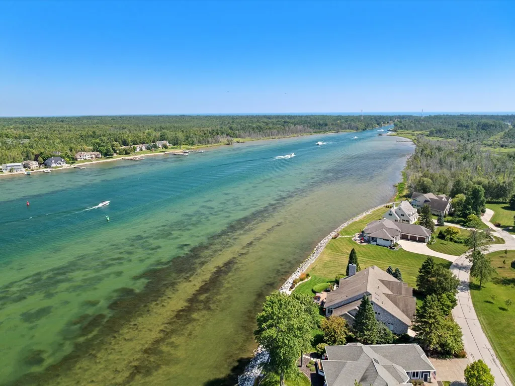 1500 Tacoma Beach Rd # 2, Sturgeon Bay, Wisconsin 54235, 2 Bedrooms Bedrooms, ,2 BathroomsBathrooms,Condominium,For Sale,Tacoma Beach Rd,144422