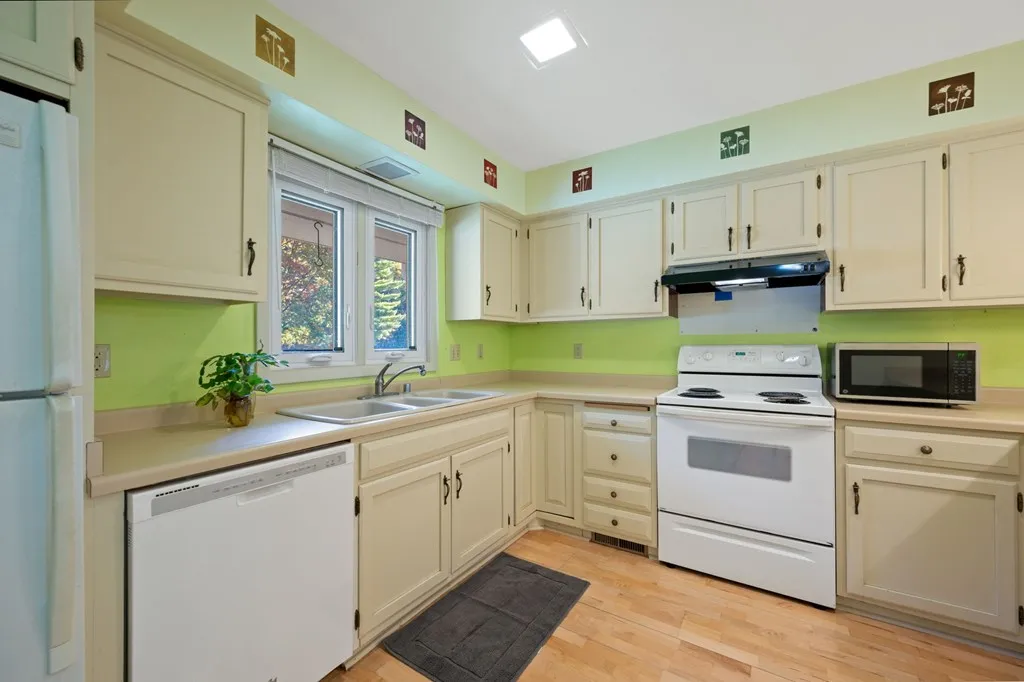 4609 W Bay Shore Cir # 3, Sturgeon Bay Wi 54235, 2 Bedrooms Bedrooms, ,3 BathroomsBathrooms,Condominium,For Sale,W Bay Shore Cir,143357