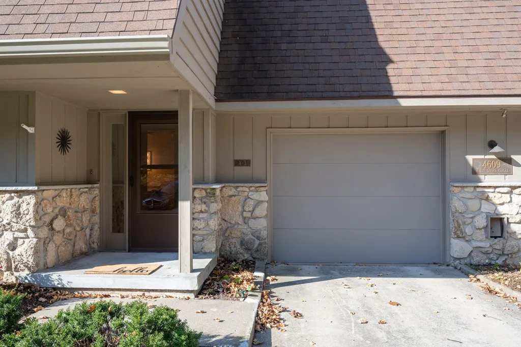 4609 W Bay Shore Cir # 3, Sturgeon Bay Wi 54235, 2 Bedrooms Bedrooms, ,3 BathroomsBathrooms,Condominium,For Sale,W Bay Shore Cir,143357