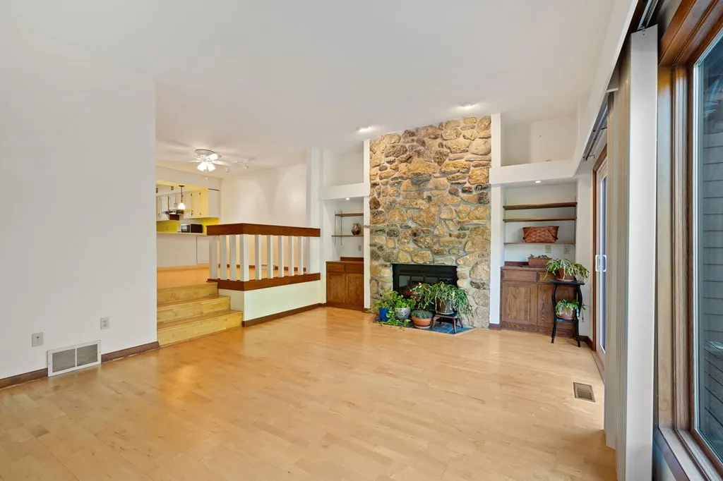 4609 W Bay Shore Cir # 3, Sturgeon Bay Wi 54235, 2 Bedrooms Bedrooms, ,3 BathroomsBathrooms,Condominium,For Sale,W Bay Shore Cir,143357