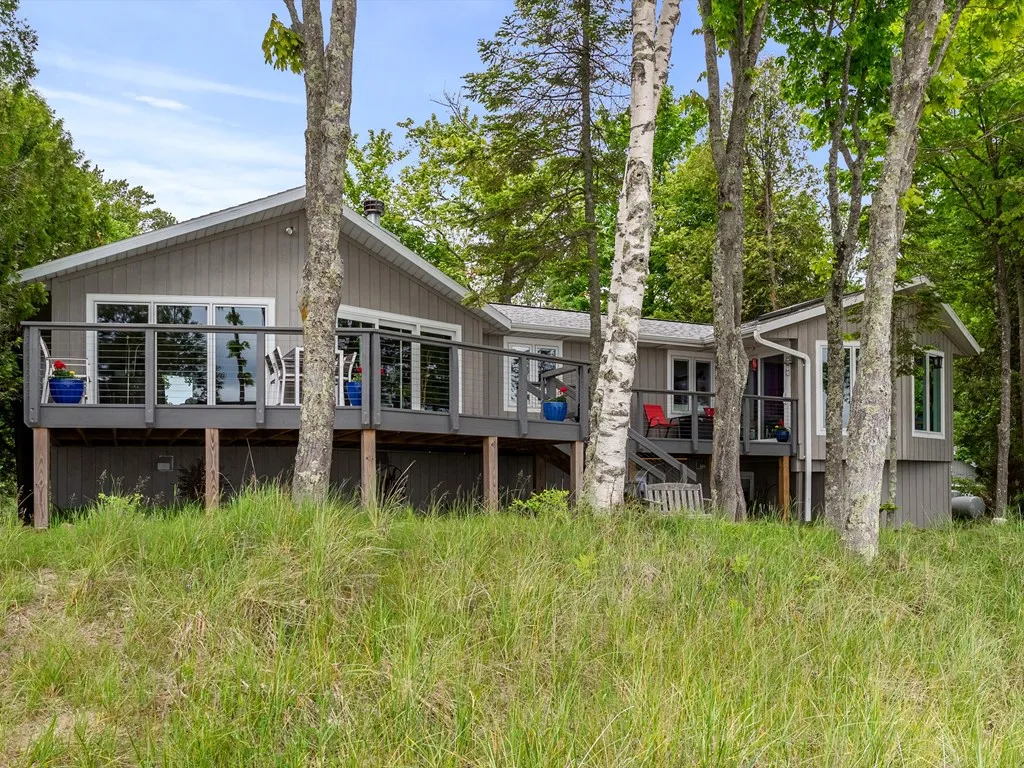 2970 Lake Forest Park Rd, Sturgeon Bay, Wisconsin 54235, 3 Bedrooms Bedrooms, ,3 BathroomsBathrooms,Waterfront-Residential,For Sale,Lake Forest Park Rd,144123