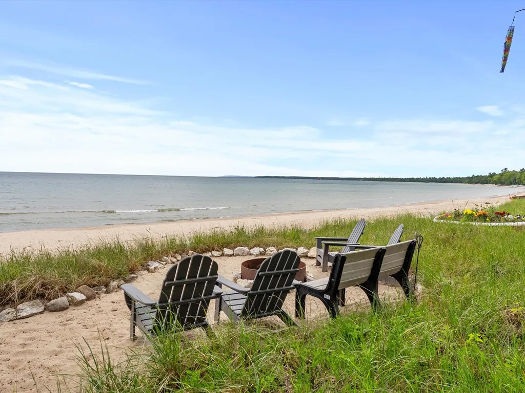 2970 Lake Forest Park Rd, Sturgeon Bay, Wisconsin 54235, 3 Bedrooms Bedrooms, ,3 BathroomsBathrooms,Waterfront-Residential,For Sale,Lake Forest Park Rd,144123