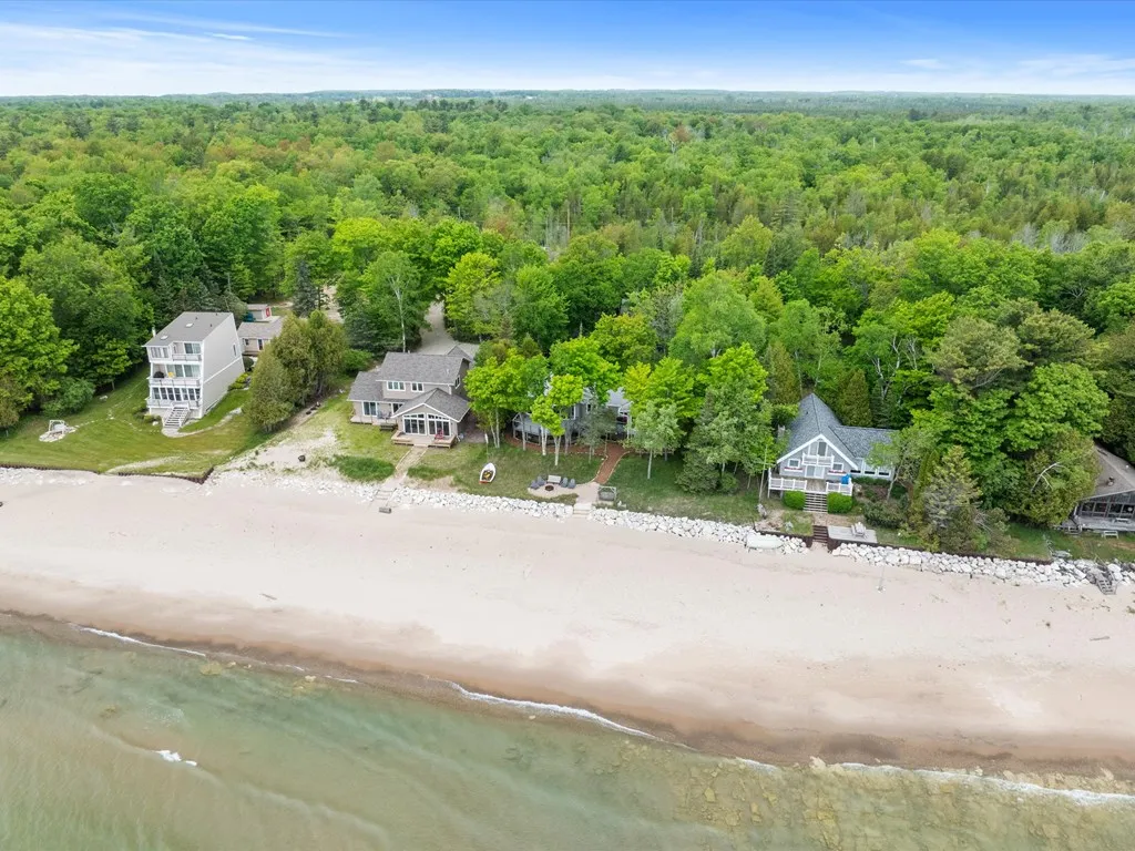 2970 Lake Forest Park Rd, Sturgeon Bay, Wisconsin 54235, 3 Bedrooms Bedrooms, ,3 BathroomsBathrooms,Waterfront-Residential,For Sale,Lake Forest Park Rd,144123