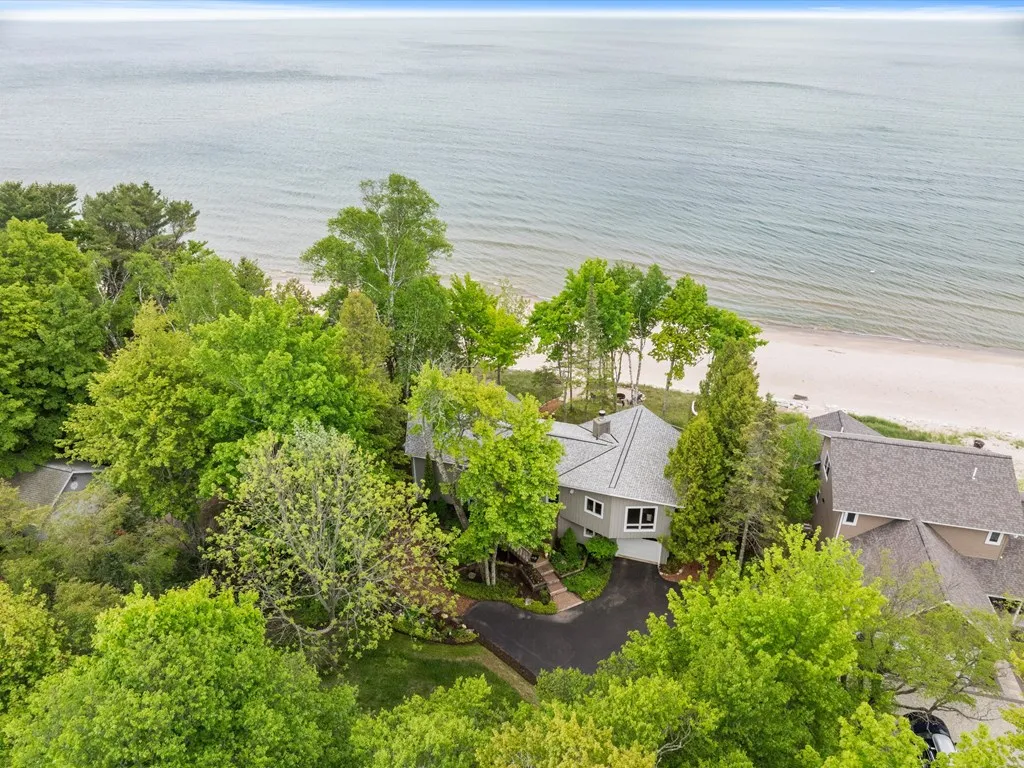 2970 Lake Forest Park Rd, Sturgeon Bay, Wisconsin 54235, 3 Bedrooms Bedrooms, ,3 BathroomsBathrooms,Waterfront-Residential,For Sale,Lake Forest Park Rd,144123