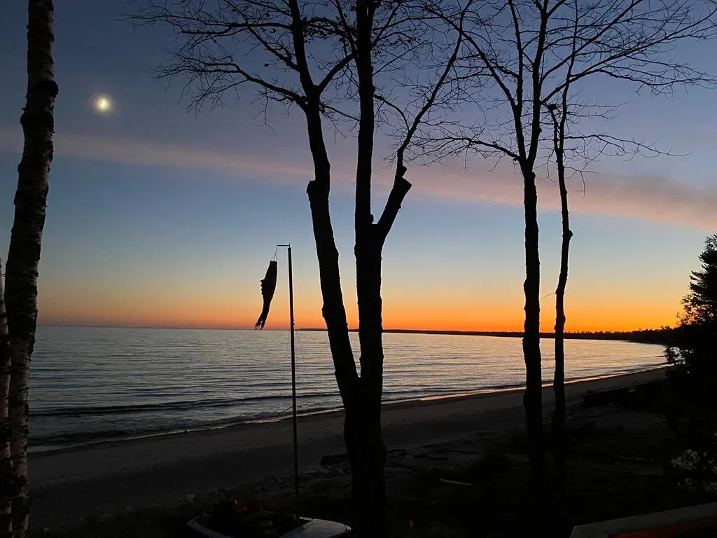 2970 Lake Forest Park Rd, Sturgeon Bay, Wisconsin 54235, 3 Bedrooms Bedrooms, ,3 BathroomsBathrooms,Waterfront-Residential,For Sale,Lake Forest Park Rd,144123