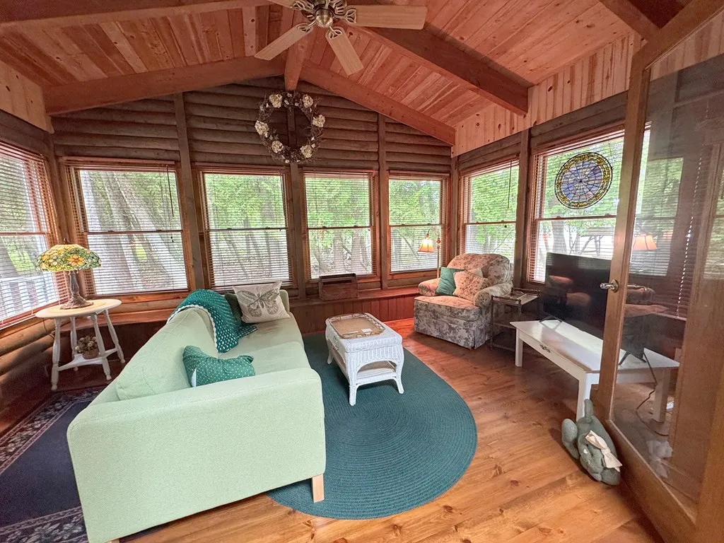2306 Green Bay Rd, Washington Island, Wisconsin 54246, 3 Bedrooms Bedrooms, ,3 BathroomsBathrooms,Waterfront-Residential,For Sale,Green Bay Rd,144181