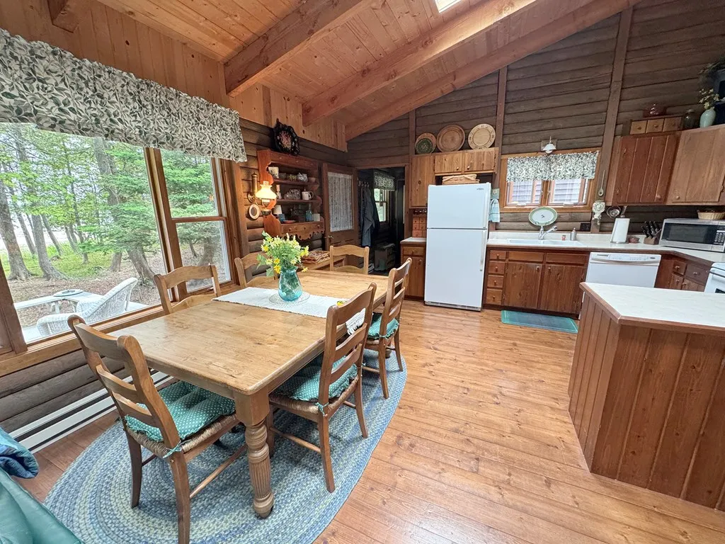 2306 Green Bay Rd, Washington Island, Wisconsin 54246, 3 Bedrooms Bedrooms, ,3 BathroomsBathrooms,Waterfront-Residential,For Sale,Green Bay Rd,144181