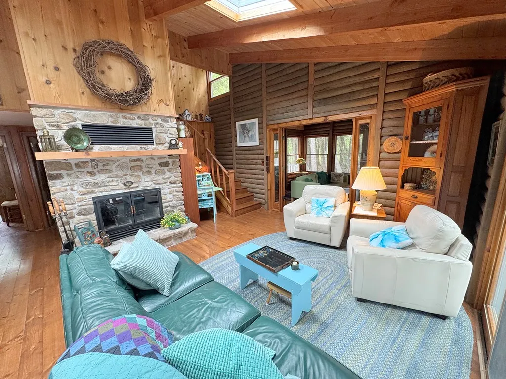 2306 Green Bay Rd, Washington Island, Wisconsin 54246, 3 Bedrooms Bedrooms, ,3 BathroomsBathrooms,Waterfront-Residential,For Sale,Green Bay Rd,144181