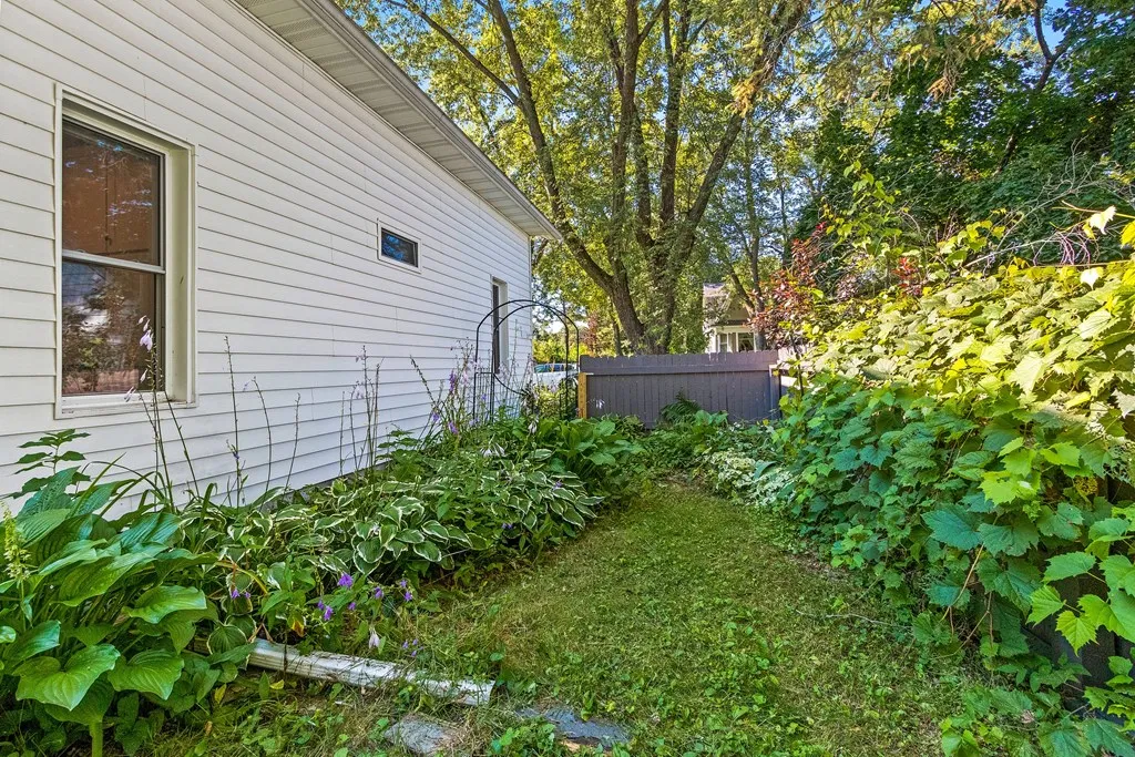 930 Rhode Island St, Sturgeon Bay Wi 54235, 3 Bedrooms Bedrooms, ,3 BathroomsBathrooms,Inland-Residential,For Sale,Rhode Island St,142995
