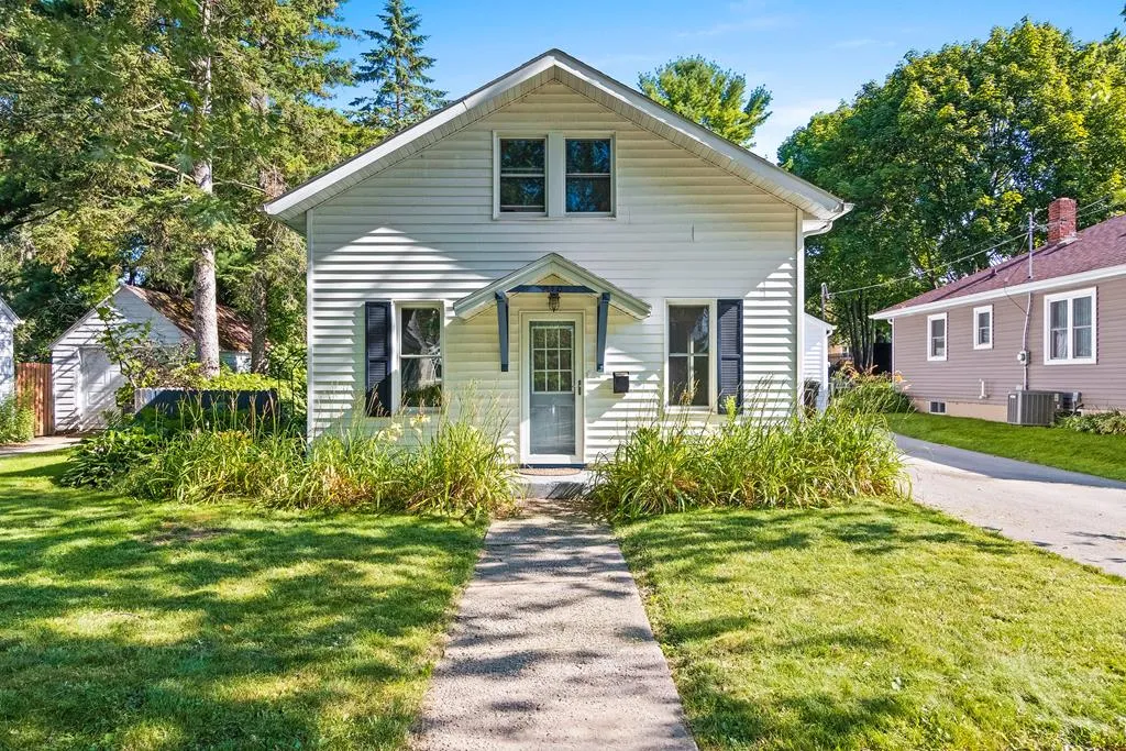 930 Rhode Island St, Sturgeon Bay Wi 54235, 3 Bedrooms Bedrooms, ,3 BathroomsBathrooms,Inland-Residential,For Sale,Rhode Island St,142995