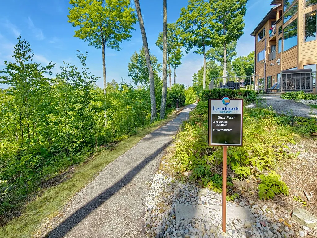4908 Landmark Cir # 1202, Egg Harbor, Wisconsin 54209, 1 Bedroom Bedrooms, ,1 BathroomBathrooms,Condominium,For Sale,Landmark Cir,144276