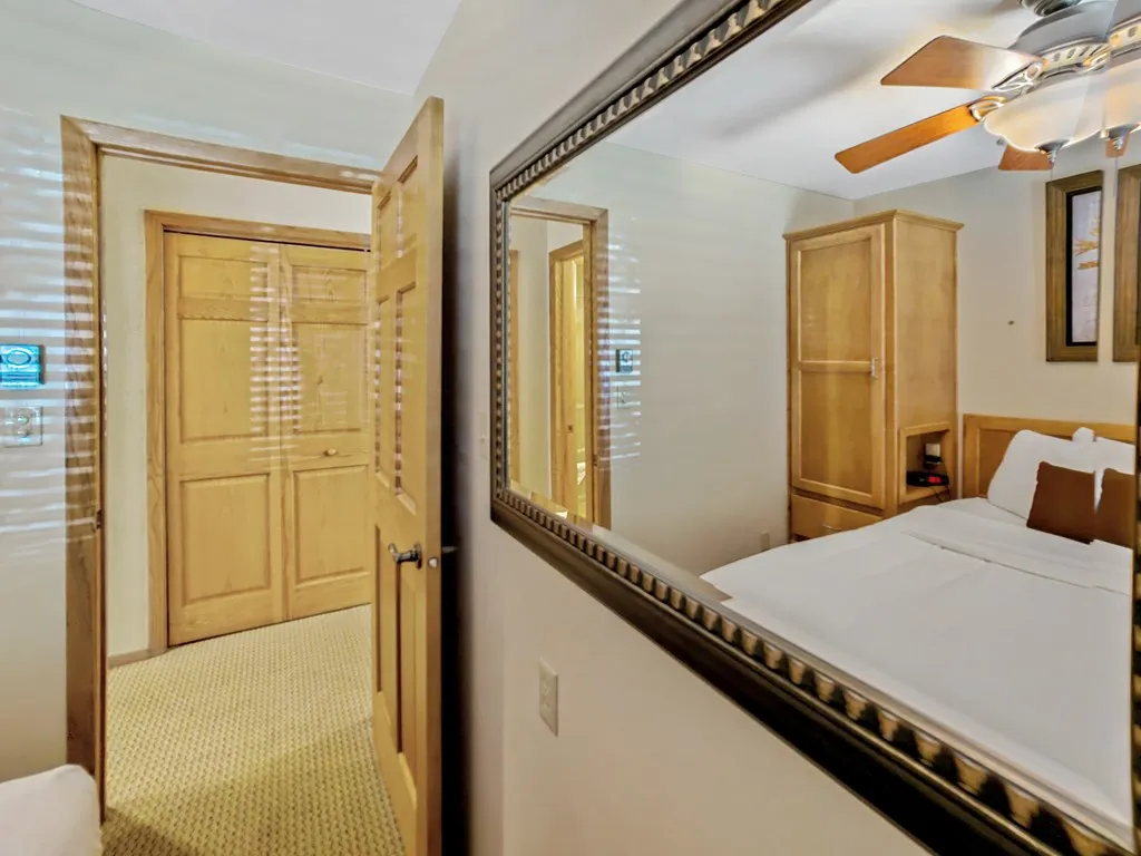 4908 Landmark Cir # 1202, Egg Harbor, Wisconsin 54209, 1 Bedroom Bedrooms, ,1 BathroomBathrooms,Condominium,For Sale,Landmark Cir,144276
