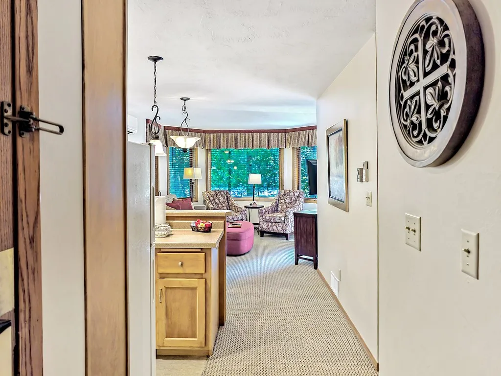 4908 Landmark Cir # 1202, Egg Harbor, Wisconsin 54209, 1 Bedroom Bedrooms, ,1 BathroomBathrooms,Condominium,For Sale,Landmark Cir,144276