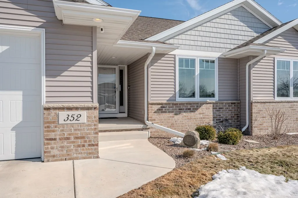 352 N 19th Ave, Sturgeon Bay, Wisconsin 54235, 3 Bedrooms Bedrooms, ,2 BathroomsBathrooms,Inland-Residential,For Sale,N 19th Ave,144310