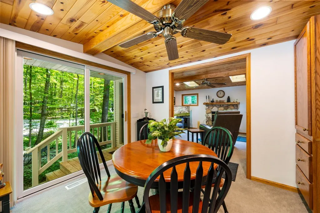 4286 Harbor School Rd, Egg Harbor Wi 54209, 3 Bedrooms Bedrooms, ,2 BathroomsBathrooms,Condominium,For Sale,Harbor School Rd,143072