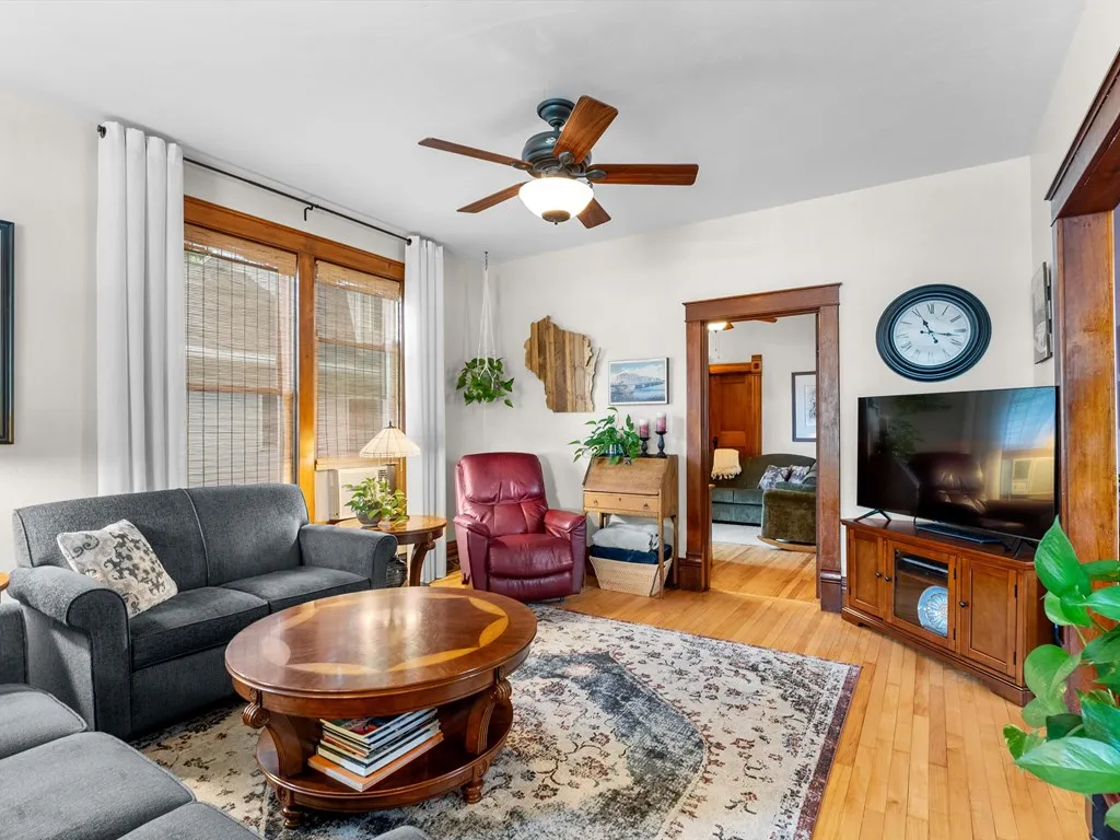 537 Kentucky St, Sturgeon Bay, Wisconsin 54235, 4 Bedrooms Bedrooms, ,2 BathroomsBathrooms,Inland-Residential,For Sale,Kentucky St,144399