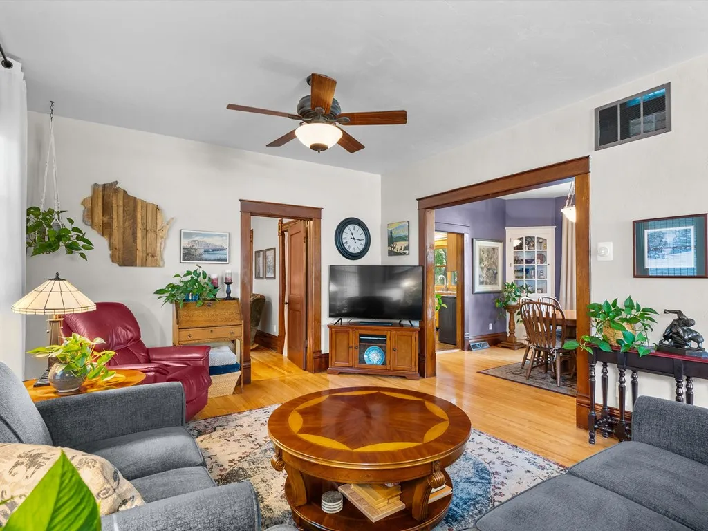 537 Kentucky St, Sturgeon Bay, Wisconsin 54235, 4 Bedrooms Bedrooms, ,2 BathroomsBathrooms,Inland-Residential,For Sale,Kentucky St,144399