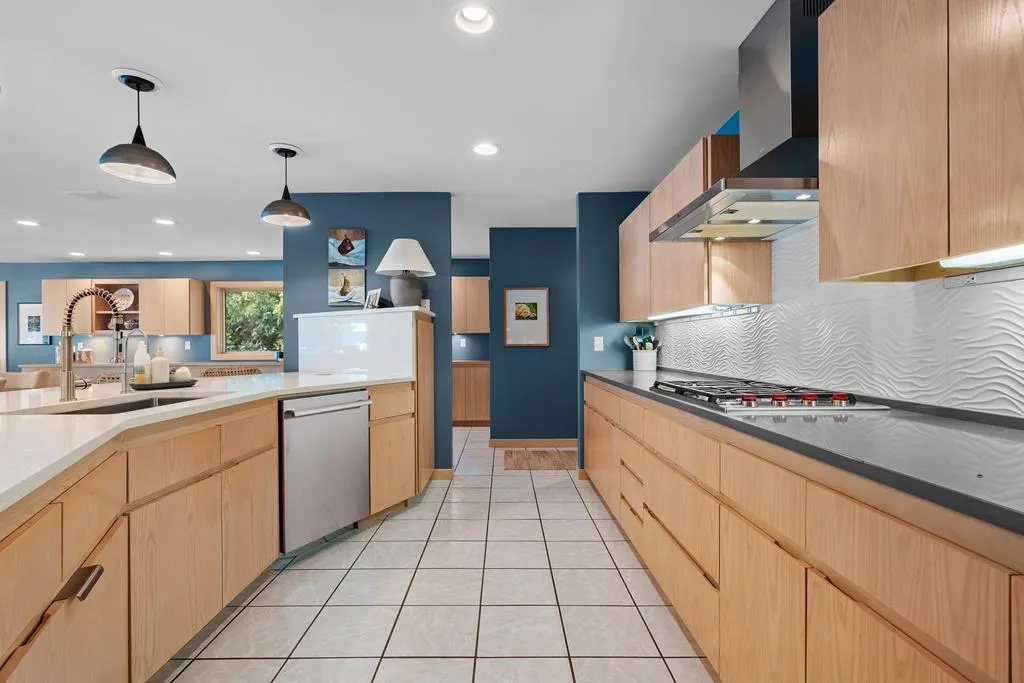 3839 Bay Shore Dr, Sturgeon Bay, Wisconsin 54235, 3 Bedrooms Bedrooms, ,5 BathroomsBathrooms,Waterfront-Residential,For Sale,Bay Shore Dr,144487