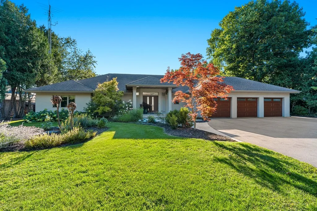 3839 Bay Shore Dr, Sturgeon Bay, Wisconsin 54235, 3 Bedrooms Bedrooms, ,5 BathroomsBathrooms,Waterfront-Residential,For Sale,Bay Shore Dr,144487