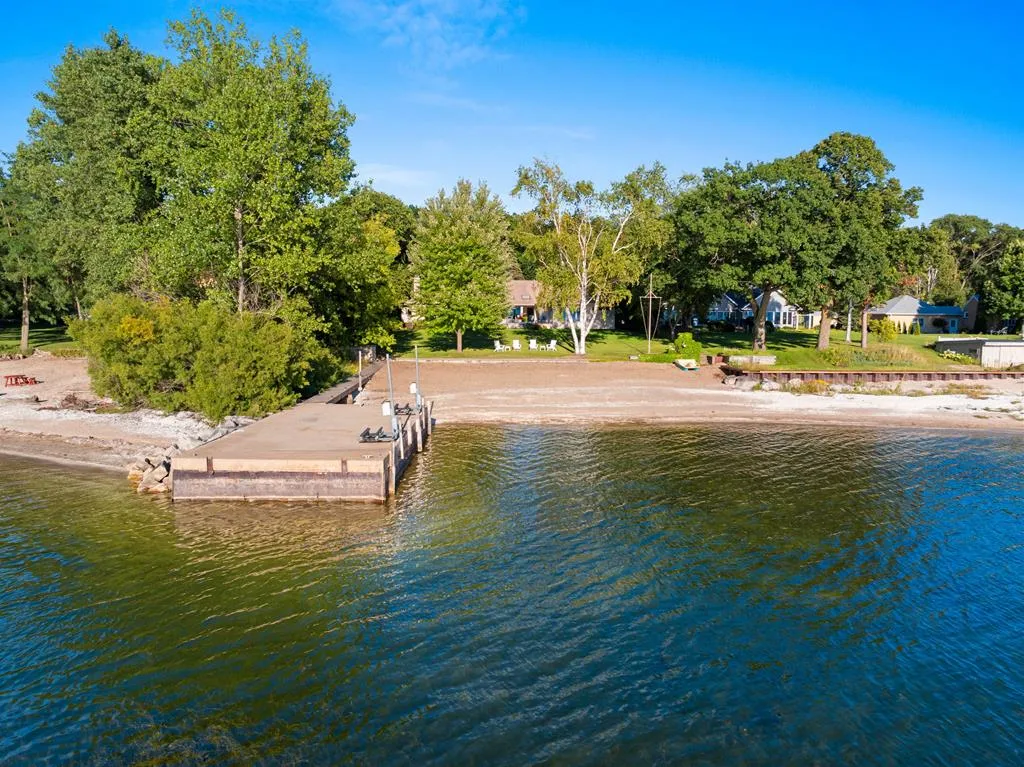 3839 Bay Shore Dr, Sturgeon Bay, Wisconsin 54235, 3 Bedrooms Bedrooms, ,5 BathroomsBathrooms,Waterfront-Residential,For Sale,Bay Shore Dr,144487
