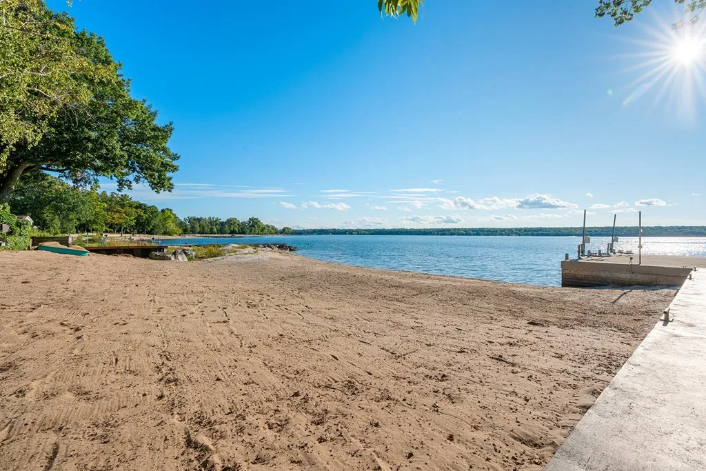 3839 Bay Shore Dr, Sturgeon Bay, Wisconsin 54235, 3 Bedrooms Bedrooms, ,5 BathroomsBathrooms,Waterfront-Residential,For Sale,Bay Shore Dr,144487