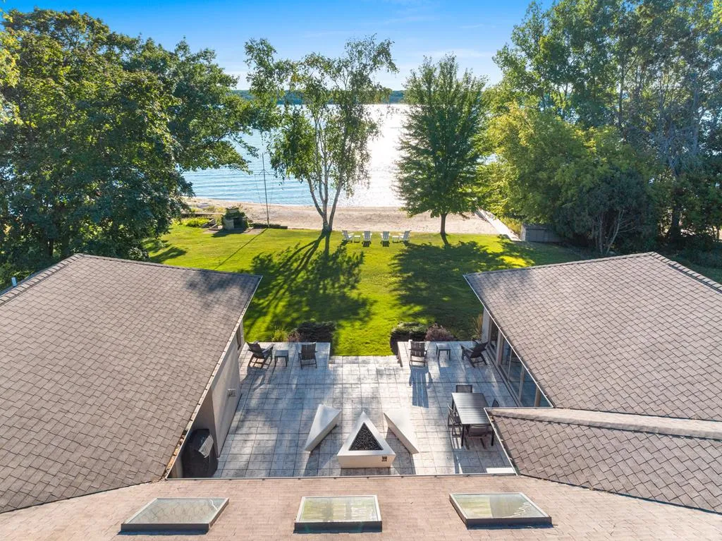 3839 Bay Shore Dr, Sturgeon Bay, Wisconsin 54235, 3 Bedrooms Bedrooms, ,5 BathroomsBathrooms,Waterfront-Residential,For Sale,Bay Shore Dr,144487