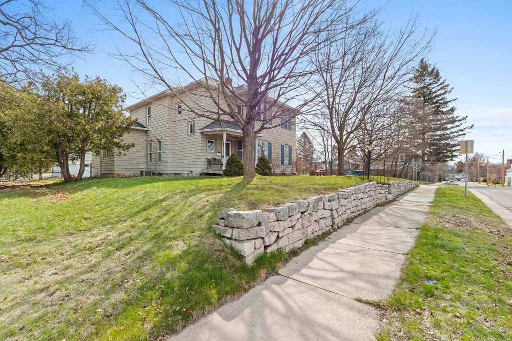 130 S 5th Ave, Sturgeon Bay Wi 54235, 5 Bedrooms Bedrooms, ,3 BathroomsBathrooms,Inland-Residential,For Sale,S 5th Ave,143872