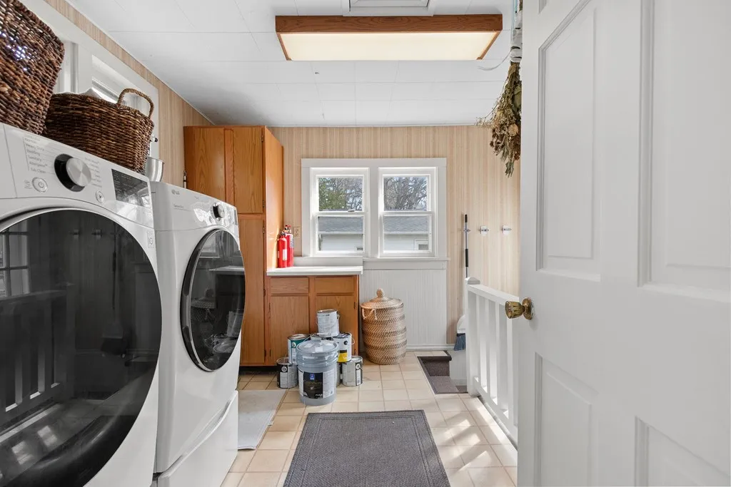 130 S 5th Ave, Sturgeon Bay Wi 54235, 5 Bedrooms Bedrooms, ,3 BathroomsBathrooms,Inland-Residential,For Sale,S 5th Ave,143872